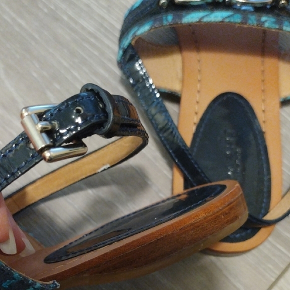 Coach Sandals - Picture 7 of 17
